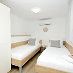 Penic 公寓 特罗吉尔