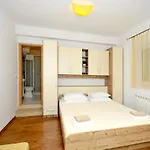 Penic 公寓 特罗吉尔