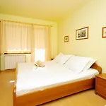 Penic 公寓 特罗吉尔