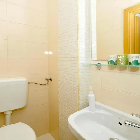 Penic Apartment *